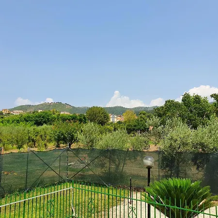 123 Bed & Breakfast 4*